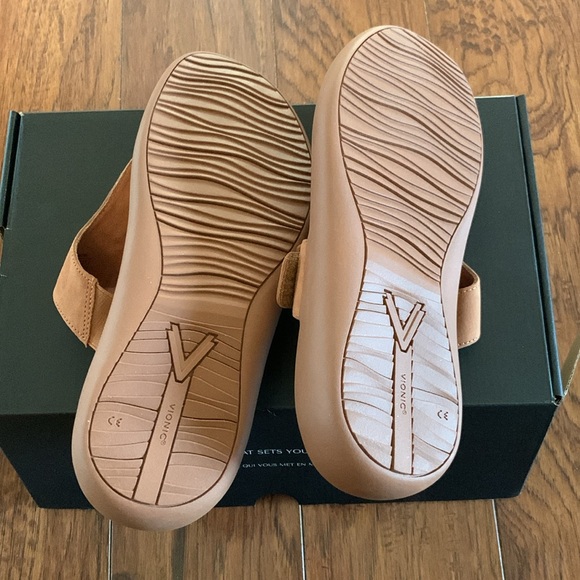 Vionic activate recovery sandals size 11 - Picture 12 of 16